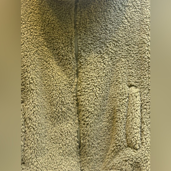 American Eagle Teddy Fleece Sherpa Zip Up Jacket in Olive Green, “huggable” 🖤 M - Picture 8 of 9